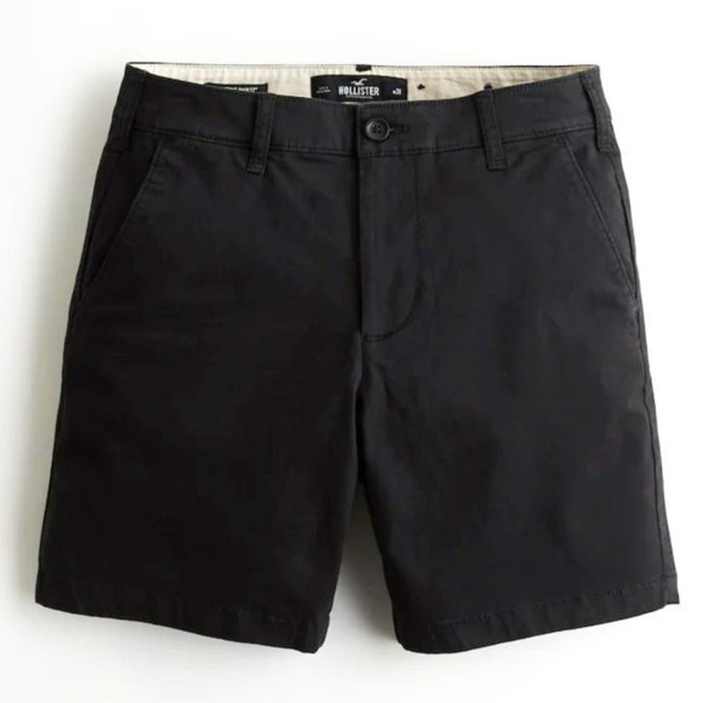Hollister Classic Fit 5" Inseam W32"